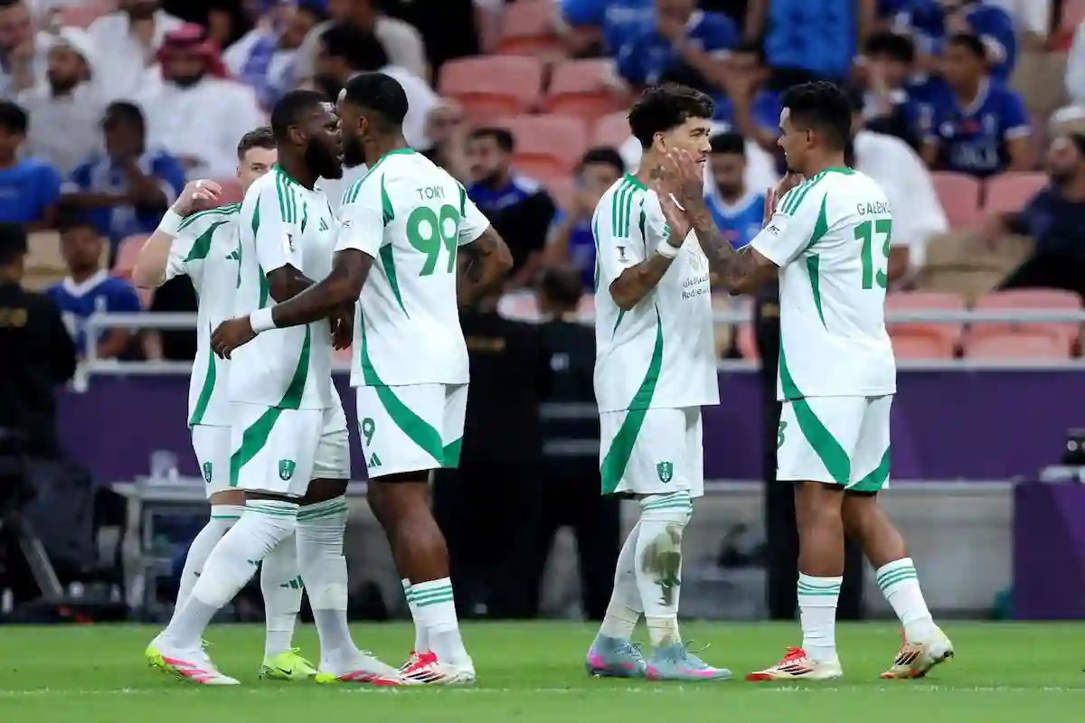 الأهلي يعلن تفاصيل خط سير الحافلة بعد التتويج بنخبة آسيا 2025