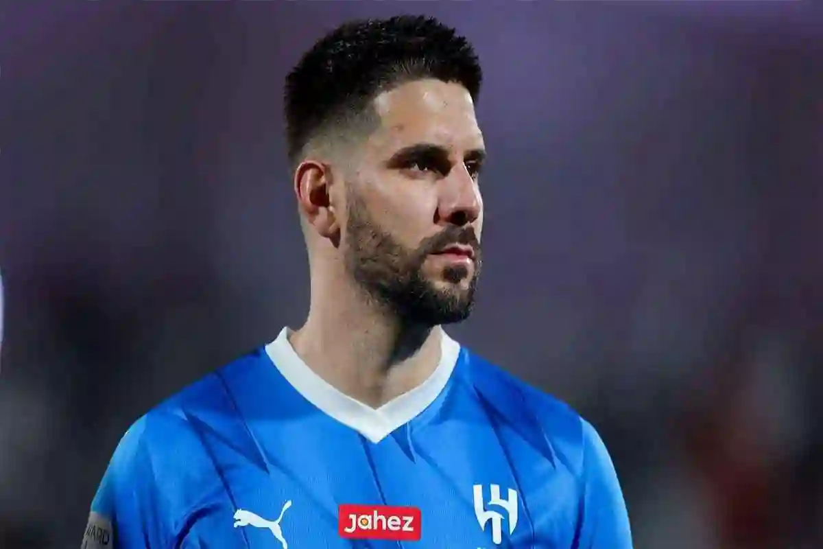 تحديد مستقبل الصربي ألكسندر ميتروفيتش مهاجم نادي الهلال وبيع عقده قريبًا