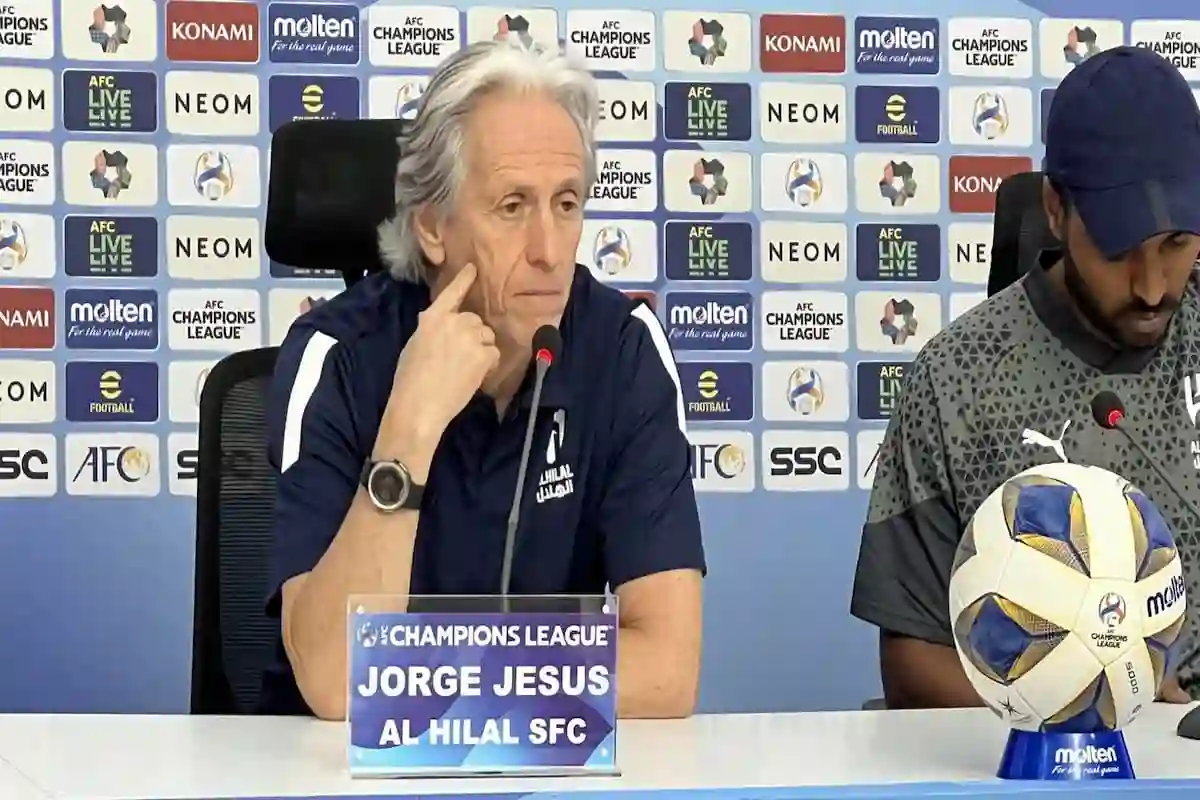 مسؤول هلالي يكشف | لاعبين الهلال السعودي فرحوا بمغادرة خيسوس تدريب الأزرق