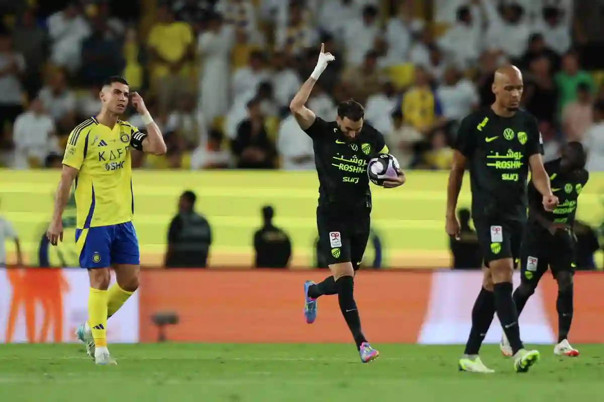 أسماء لاعبين يجب إيقافهم بعد الاشتباك في مباراة النصر والاتحاد