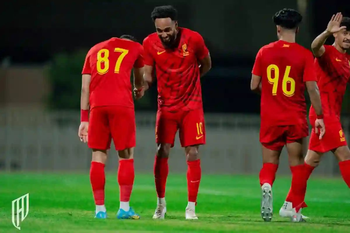 بيير إيمريك أوباميانج، مواجهة النصر السعودي، دوري روشن للمحترفين، لفريق القادسية، الأ؟هلي، الهلال