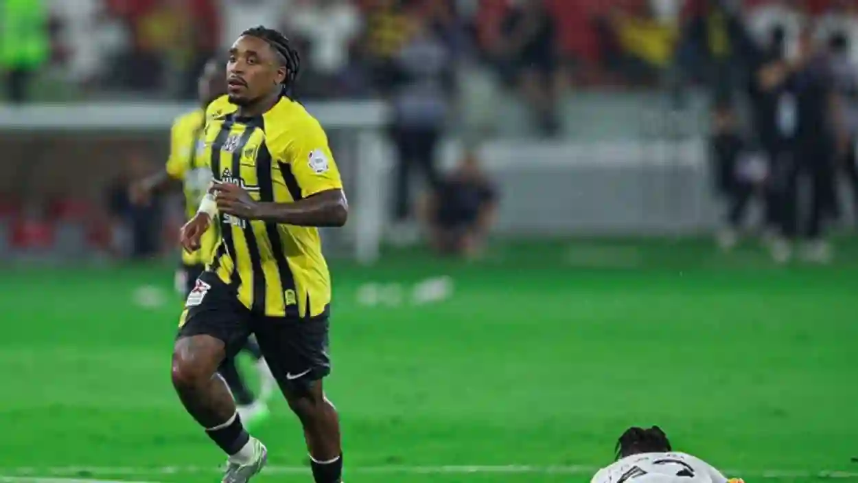 عاجل.. إصابة مفاجأة لنجم الاتحاد قبل مواجهة الخليج في دوري روشن